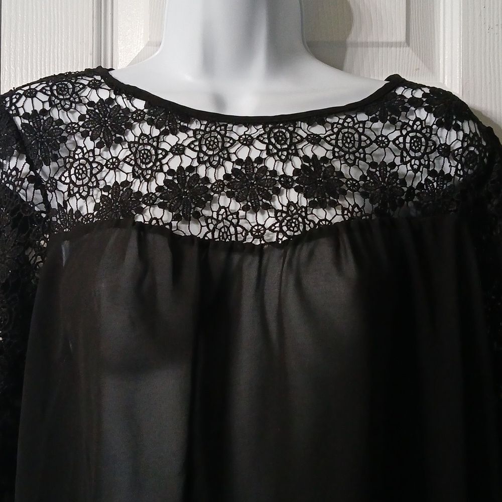 Lace and sheer black blouse  date night ,party  Sz L EUC - Picture 2 of 5